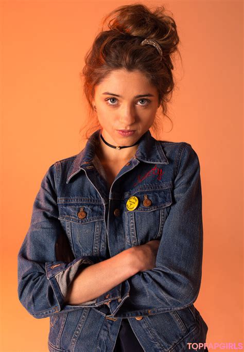 natalia dyer nud|Natalia Dyer Nude Photos & Naked Sex Videos